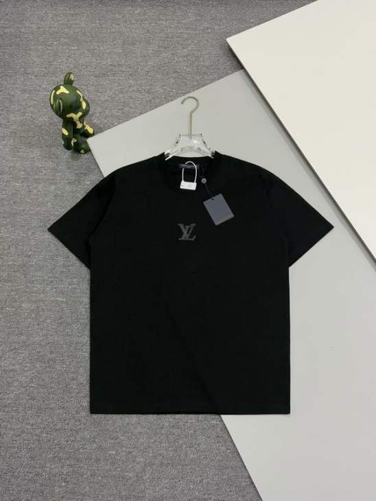 Picture of Louis Vuitton T Shirts Short _SKULVS-XLm6tx617276